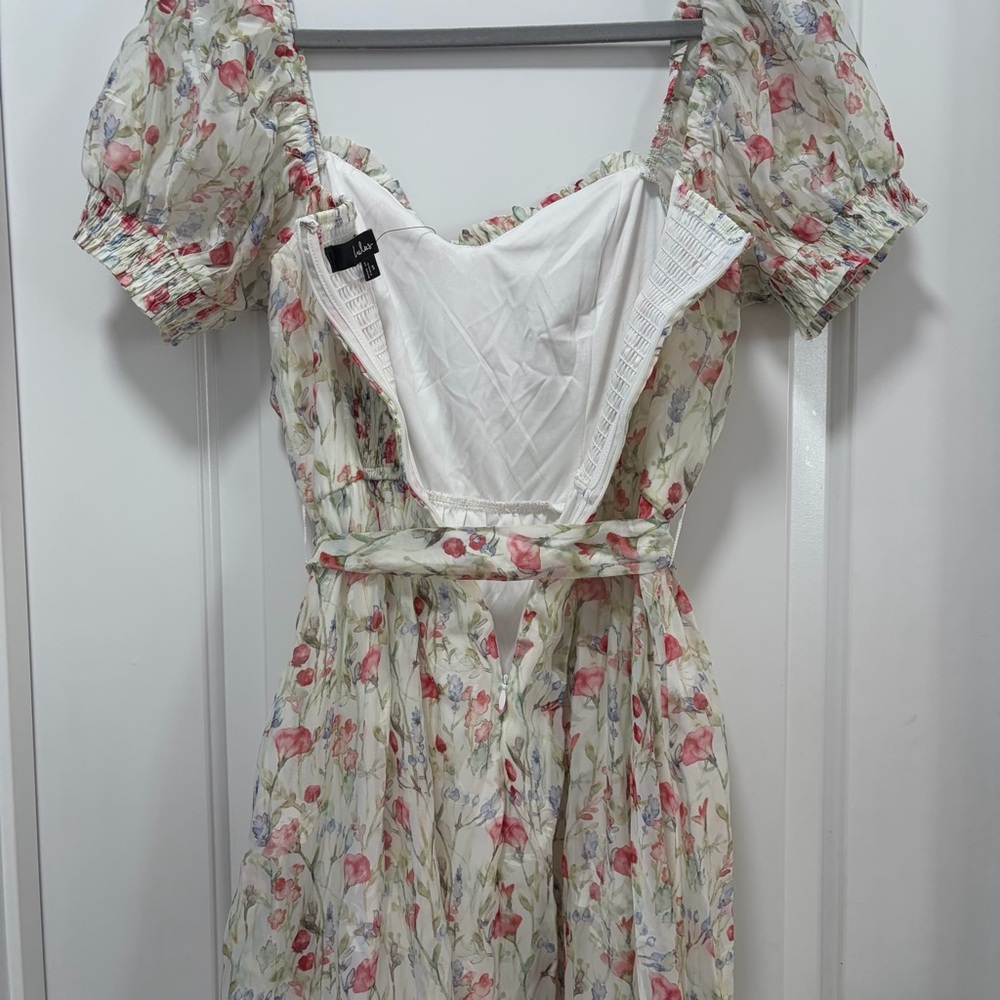 Lulus Galiena NWT size Small Ivory‎ Floral Tiered Puff Sleeve Midi Dress - Picture 13 of 14